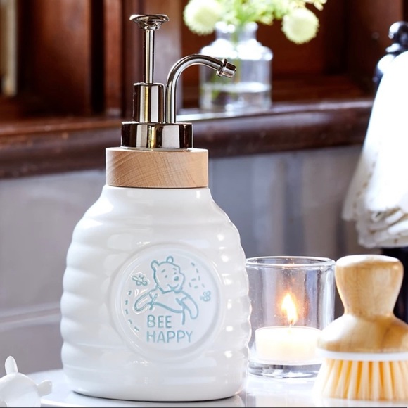 Winnie Pooh Soap Dispenser - Picture 2 of 2